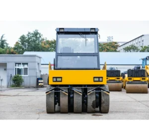 30 Ton Hydraulic Tire Compactor for Expressway Projects Asphalt Surface Finishing and Infrastructure Work