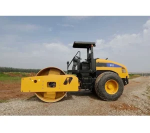 97.5kw 512 Vibratory Roller Equipment Single Drum Roller for Ground Compaction Infrastructure Development and Highway Work