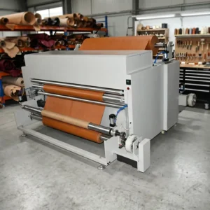 Automatic UV Roll to Roll Coating Machine with 1600mm Working Width for Advertising Post-Press Equipment