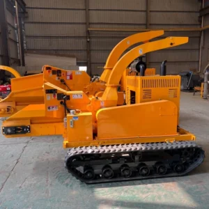 Crawler Wood Chipper Shredder Tree Crusher Machine for Processing Waste Branches Into Wood Chips