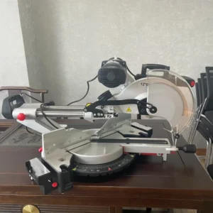 Customized Horizontal Metal Cutting Table Saw 220V 1.6kW High Efficiency Industrial Machine