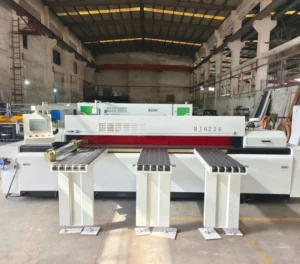 High Efficiency Automatic Feeding Computer CNC Beam Saw Wood Panel Cutting Machine for Cabinet Manufacturing