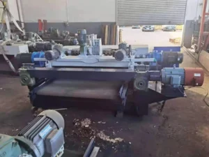 Log Rotary Cutting Machine Processing Length 1300mm Wood Veneer Cutting Machine the Overall Machine Structure Is Stable